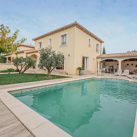Gorgeous In With Private Swimming Pool, Be Inside Or Outside Holiday home